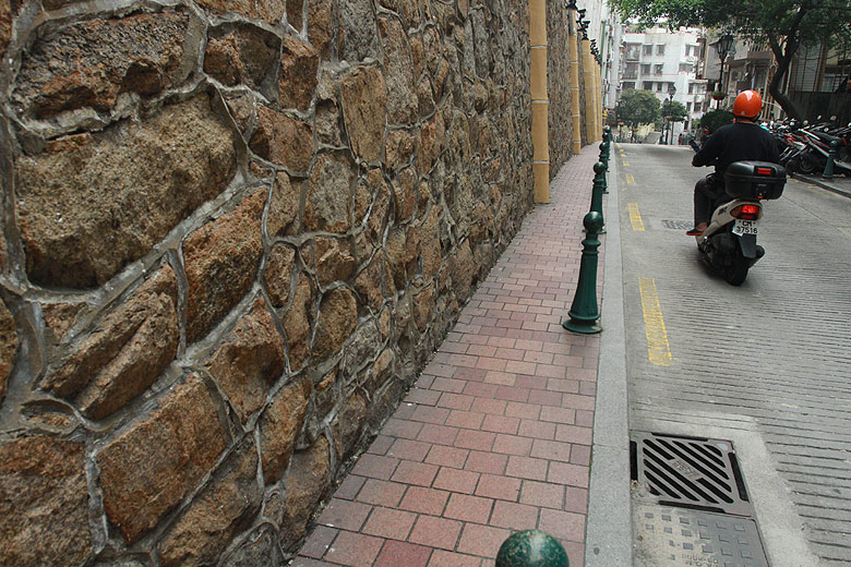 Макао, Экскурсия Храм А-Ма, Мусульманские Казармы (Macao, A-Ma Temple Route, Quartel dos Mouros - Moorish Barracks)