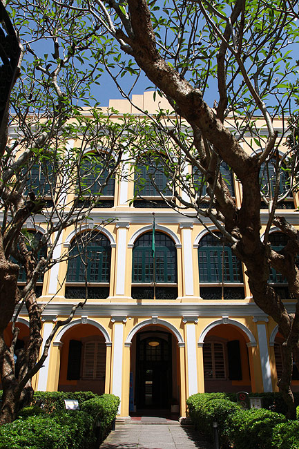 Макао, Экскурсия Храм А-Ма, Библиотека Сера Роберта Хо Туна (Macao, A-Ma Temple Route, Sir Robert Ho Tung Library)