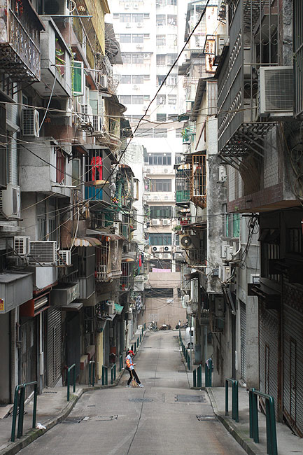 Макао, Экскурсия Холм Гия, Вокруг улицы Rua do Noronha (Macao, Guia Hill Route, Around the Rua do Noronha)