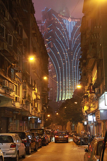 Макао, Экскурсия Холм Гия, Около Храма Лоу Пань (Macao, Guia Hill Route, Near the Lou Pan Temple)