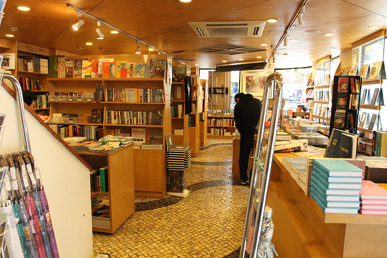 Фото. Книжный магазин Livraria Portuguesa