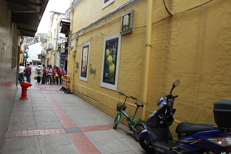 Макао, Экскурсия по Тайпе, Переулки вокруг улицы Кунья (Macao, Taipa Route, Around the Rua do Cunha)